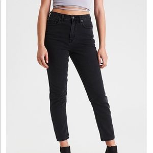 American Eagle Mom Jeans in Black